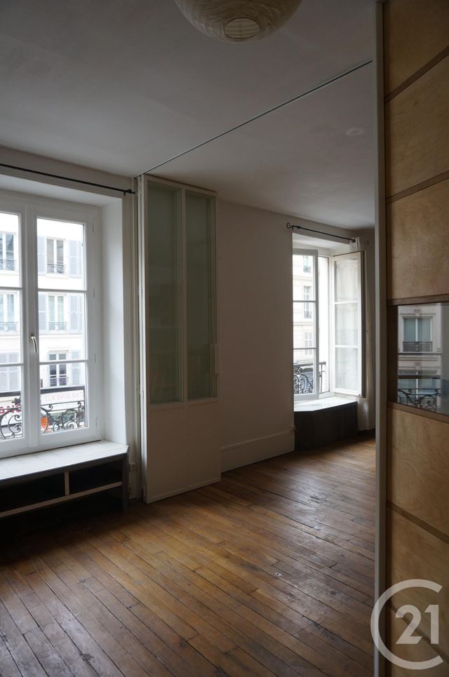 Afficher la photo en grand Appartement F2 à louer - 2 pièces - 39.0 m2 - PARIS - 75010 - ILE-DE-FRANCE - Century 21 St Martin Immobilier