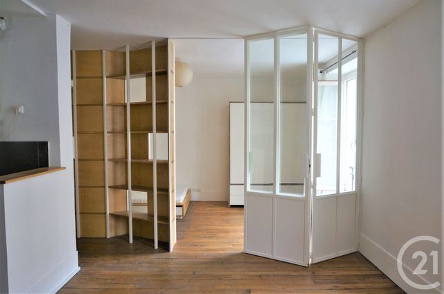 Afficher la photo en grand Appartement F2 à louer - 2 pièces - 39.0 m2 - PARIS - 75010 - ILE-DE-FRANCE - Century 21 St Martin Immobilier