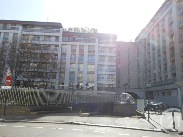 parking à louer - 10.0 m2 - PARIS - 75010 - ILE-DE-FRANCE - Century 21 St Martin Immobilier