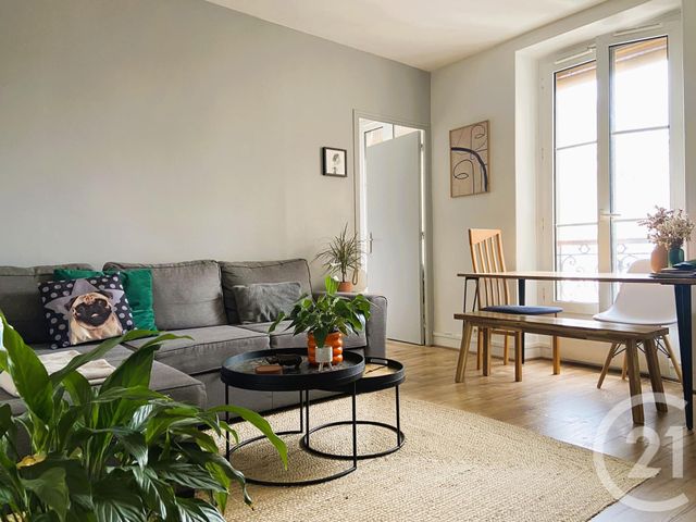 Appartement F2 à vendre - 2 pièces - 52.92 m2 - PARIS - 75010 - ILE-DE-FRANCE - Century 21 St Martin Immobilier