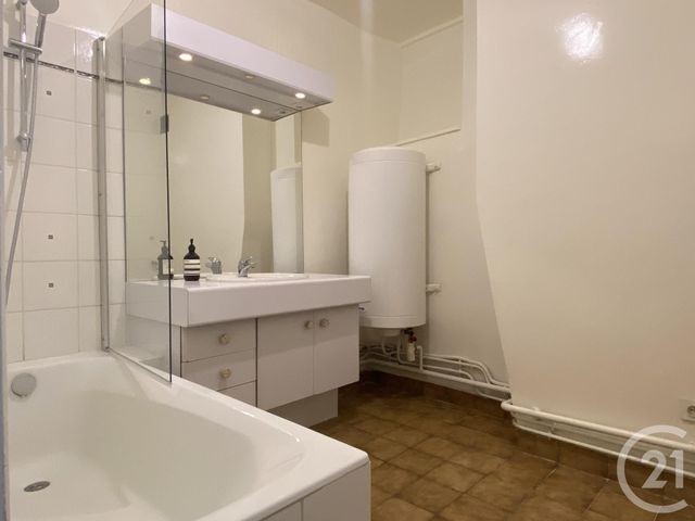 Appartement F2 à vendre - 2 pièces - 52.92 m2 - PARIS - 75010 - ILE-DE-FRANCE - Century 21 St Martin Immobilier