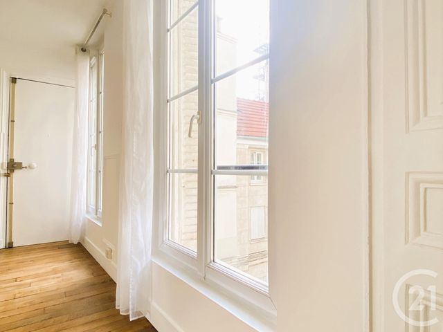 Afficher la photo en grand Appartement F2 à vendre - 2 pièces - 25.56 m2 - PARIS - 75010 - ILE-DE-FRANCE - Century 21 St Martin Immobilier