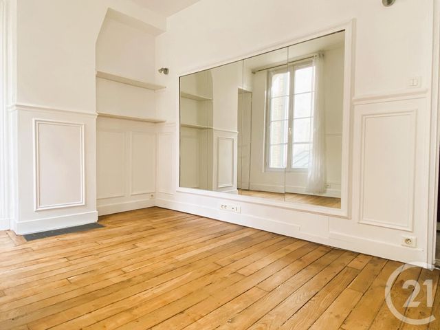 Afficher la photo en grand Appartement F2 à vendre - 2 pièces - 25.56 m2 - PARIS - 75010 - ILE-DE-FRANCE - Century 21 St Martin Immobilier