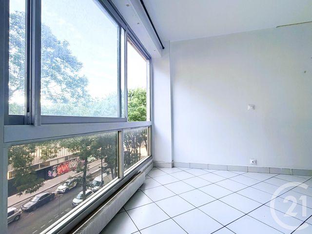 Appartement F2 à vendre - 2 pièces - 43.66 m2 - PARIS - 75019 - ILE-DE-FRANCE - Century 21 St Martin Immobilier