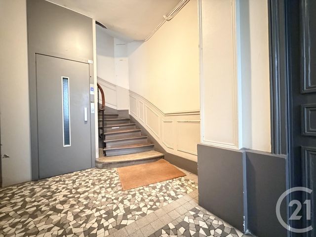 Appartement F2 à vendre - 2 pièces - 34.76 m2 - PARIS - 75010 - ILE-DE-FRANCE - Century 21 St Martin Immobilier