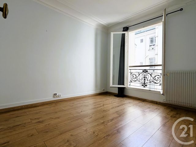 Appartement F3 à vendre - 3 pièces - 42.74 m2 - PARIS - 75010 - ILE-DE-FRANCE - Century 21 St Martin Immobilier