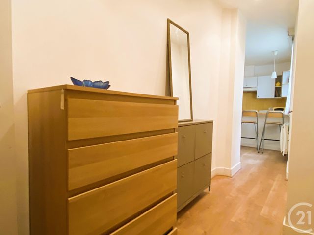 Appartement F2 à louer - 2 pièces - 37.35 m2 - PARIS - 75010 - ILE-DE-FRANCE - Century 21 St Martin Immobilier