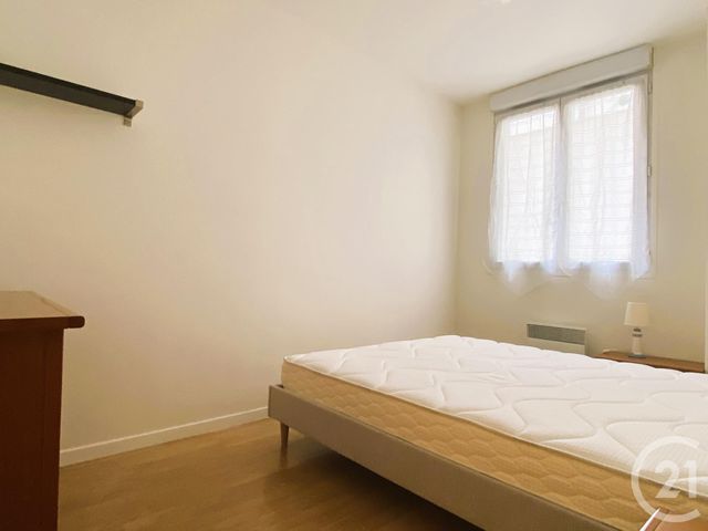 Appartement F2 à louer - 2 pièces - 37.35 m2 - PARIS - 75010 - ILE-DE-FRANCE - Century 21 St Martin Immobilier