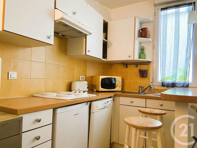 Appartement F2 à louer - 2 pièces - 37.35 m2 - PARIS - 75010 - ILE-DE-FRANCE - Century 21 St Martin Immobilier